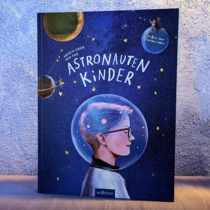 Astronautenkinder
Ein Bilderbuch über Einzigartigkeit, Neurodiversität und Inklusion